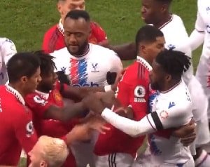 Watch video of Jordan Ayew in a scuffle with Man United players