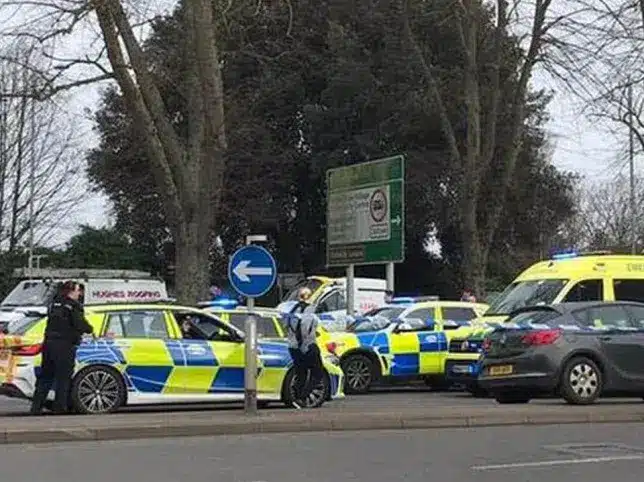 Four detained as 16-year-old boy fatally stabbed