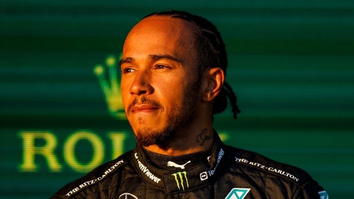Hamilton accepts Mercedes challenge to compete in F1