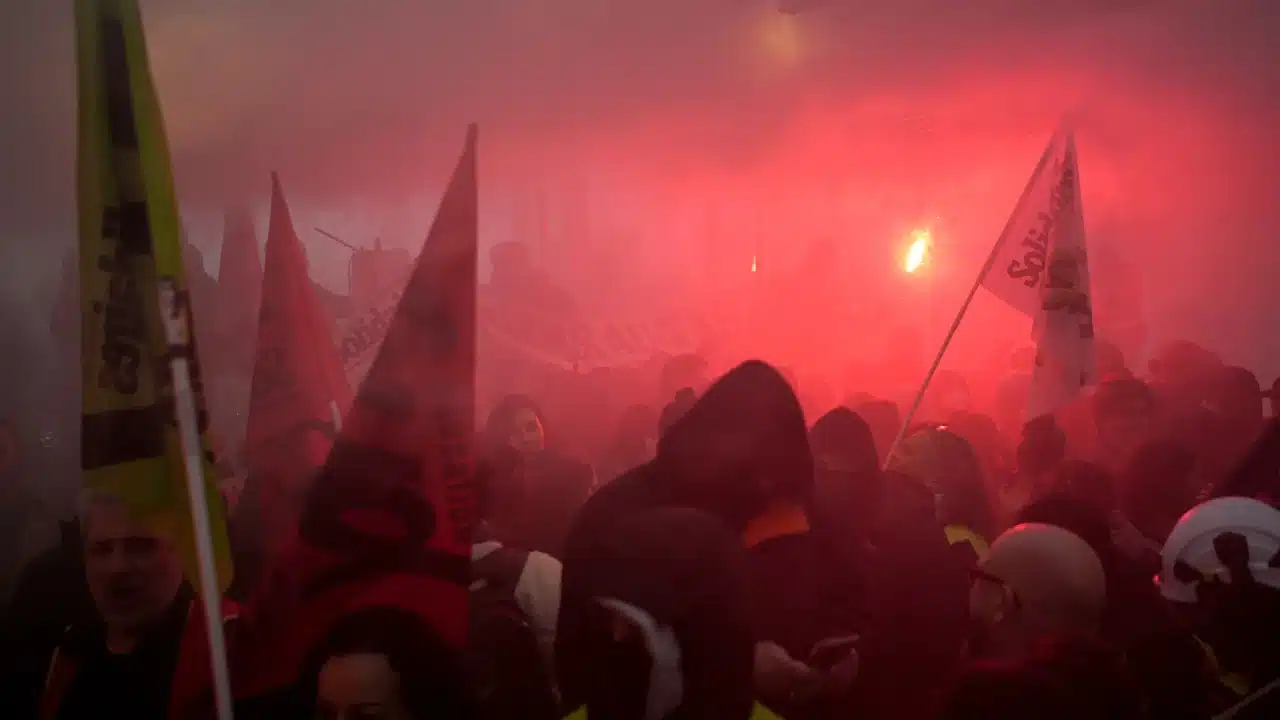 French protesters invade the LVMH headquarters