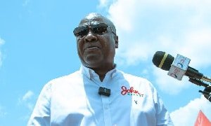 Your paltry increase in cocoa price unfair, farmers deserve better – Mahama goes hard on govt