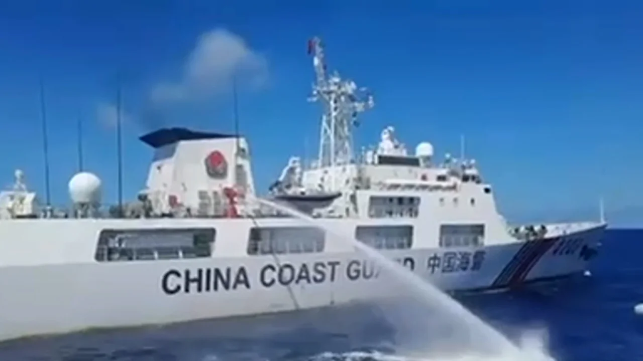 Global criticism after Chinese ship used water cannon against Philippine vessels