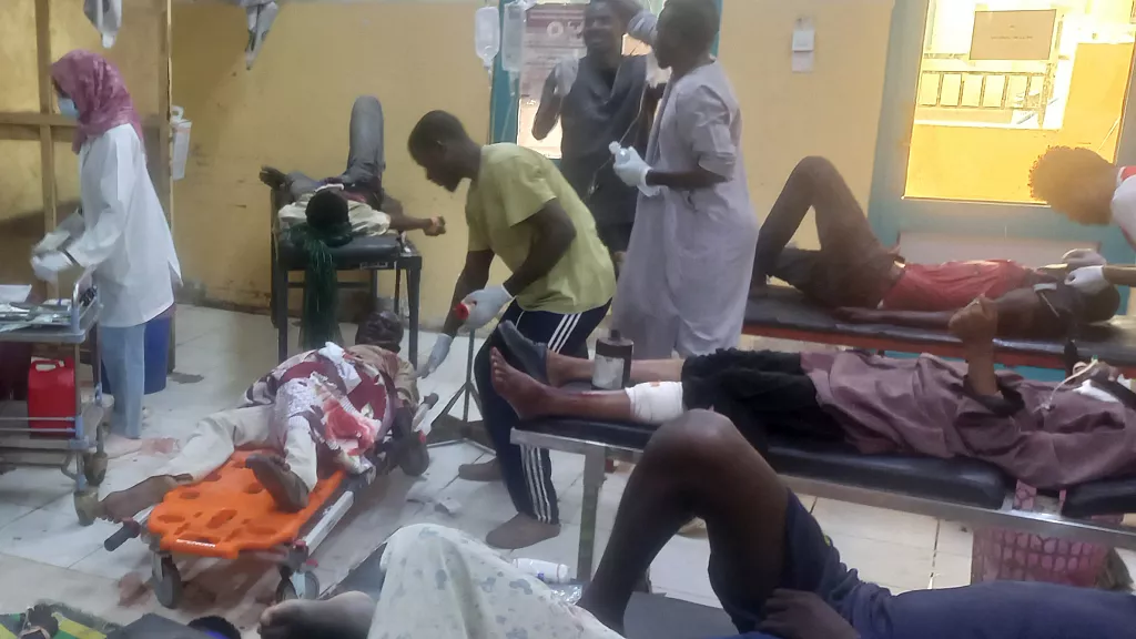 Sudan: Fighting worsens as airstrikes kill more than 40 people in Khartoum’s market