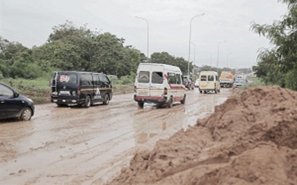 Maintenace works on old Winneba road as alternative to flood-prone Weija-SCC road begin