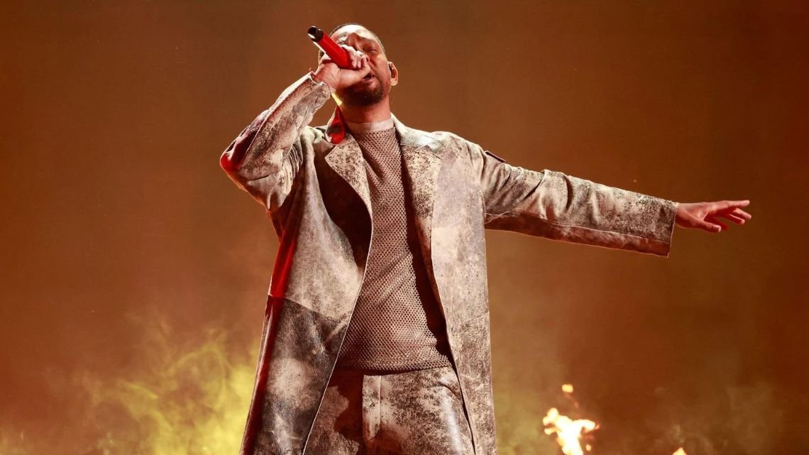 Will Smith makes a musical comeback with inspirational ‘You Can Make It’ performance on BET stage